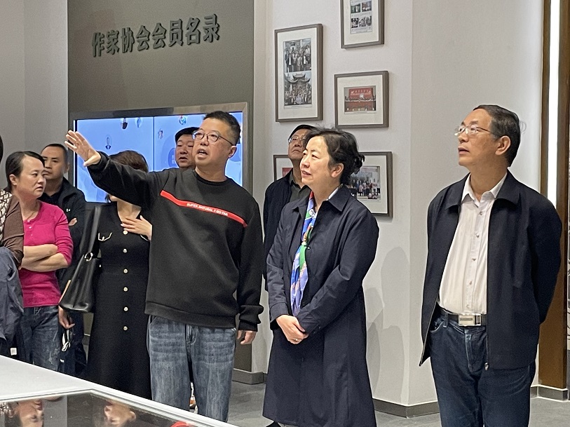 1652231324468475.jpg 1061f39971a259aed4b9c44d16a5bc4.jpg