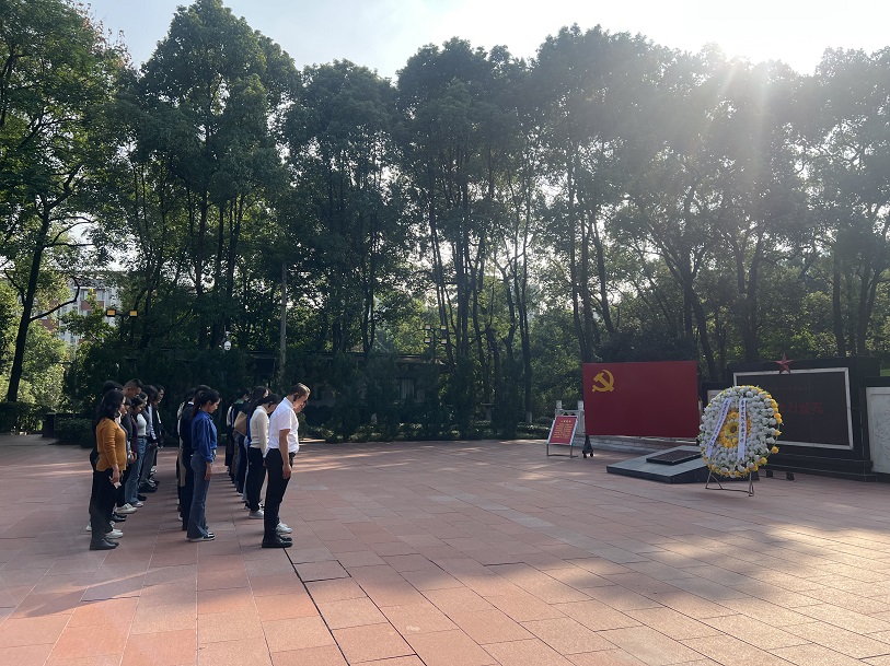 1667882610650223.jpg 11dab8a44a52f088d10e9ff988c535e.jpg